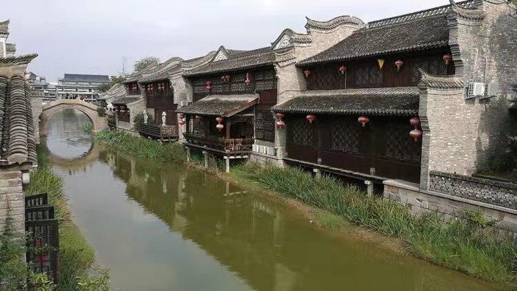 古墓散发出“少女体香”，考古学家惊呼：这里是香妃之墓